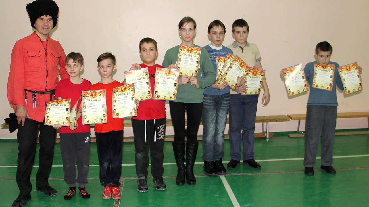 В Западном округе состоялся турнир по казачьему многоборью