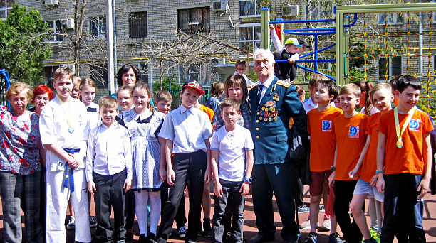 Спортивный праздник ко Дню космонавтики прошел в Тургеневском микрорайоне