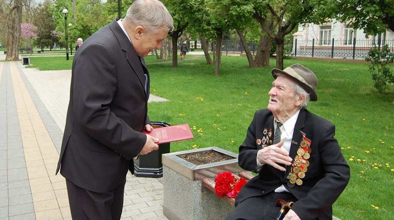 «Знамя Победы вижу вновь, в мои 90 лет..»
