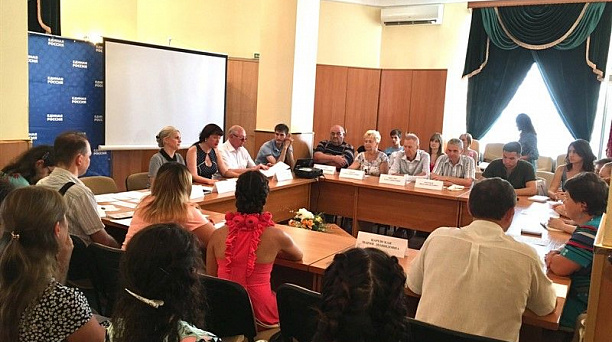 В Общественно-информационном центре прошел круглый стол по культурному добровольчеству