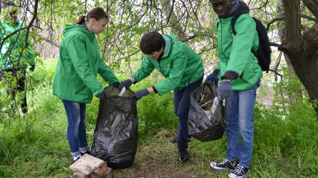 Студенты КубГАУ очистили берег реки Кубань