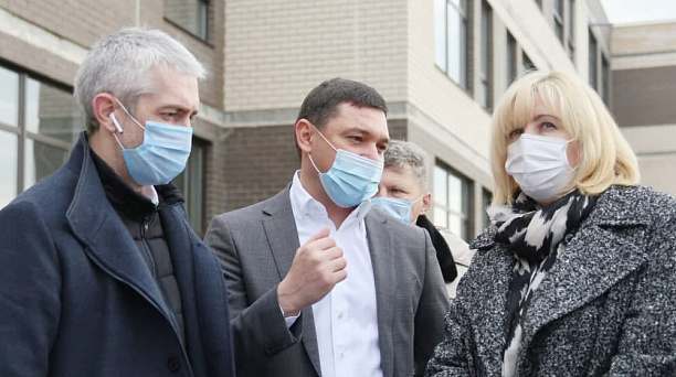 Самую большую школу в ЮФО на Западном Обходе Краснодара сдадут раньше срока