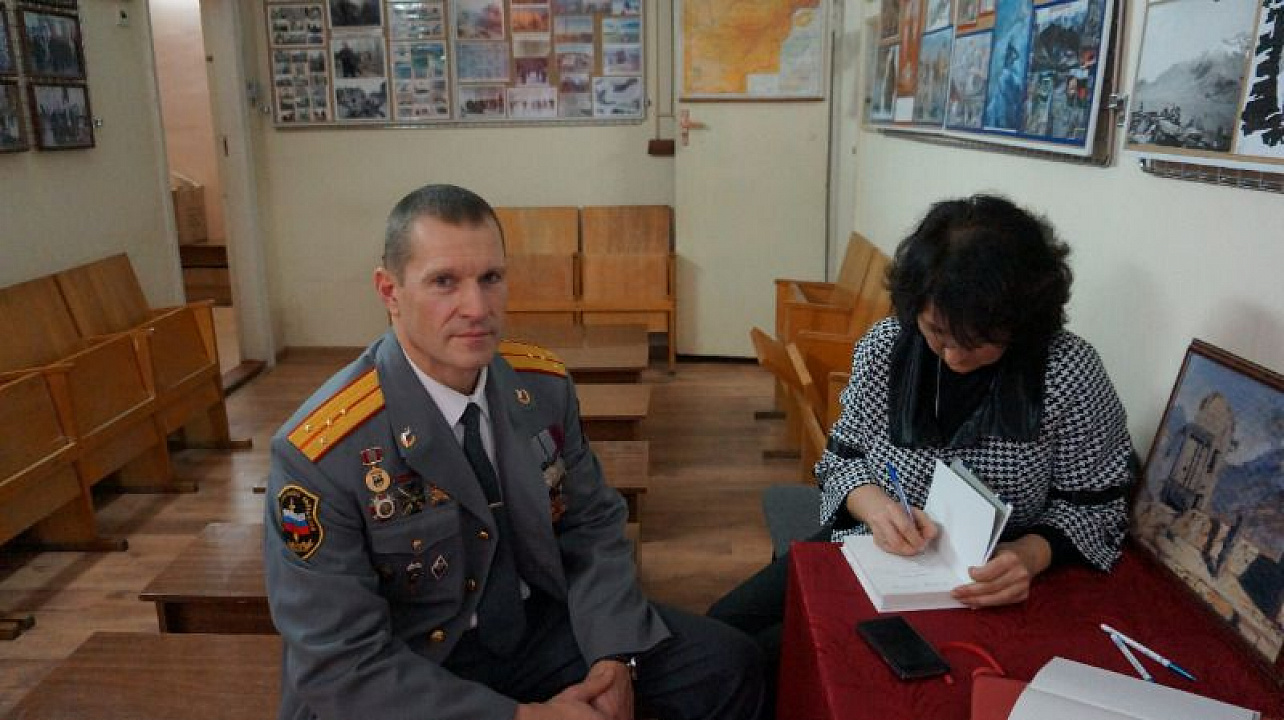 В Прикубанском округе прошла встреча с ветеранами вооруженных конфликтов в музее боевой славы воинов-интернационалистов.jpg