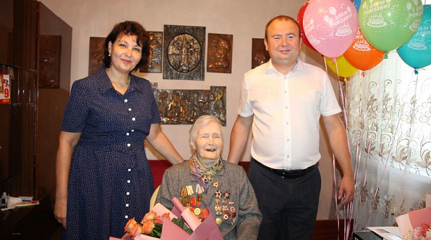 Сегодня участница Великой Отечественной войны Мария Тимофеевна Садова-Шевелева отметила 100-летний юбилей
