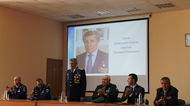 Военно-исторический урок мужества с курсантами КВВАУЛ