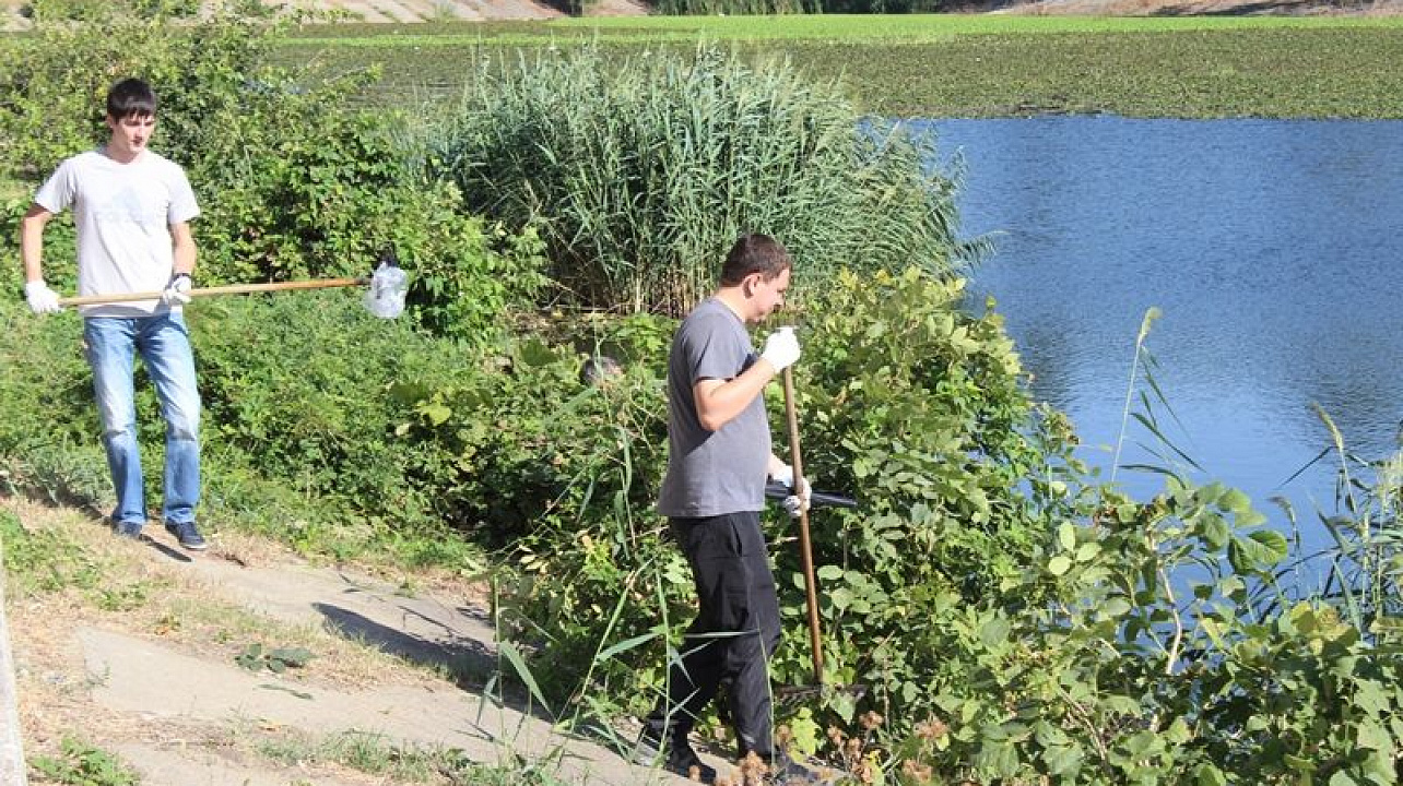 В Карасунском округе организован экологический субботник