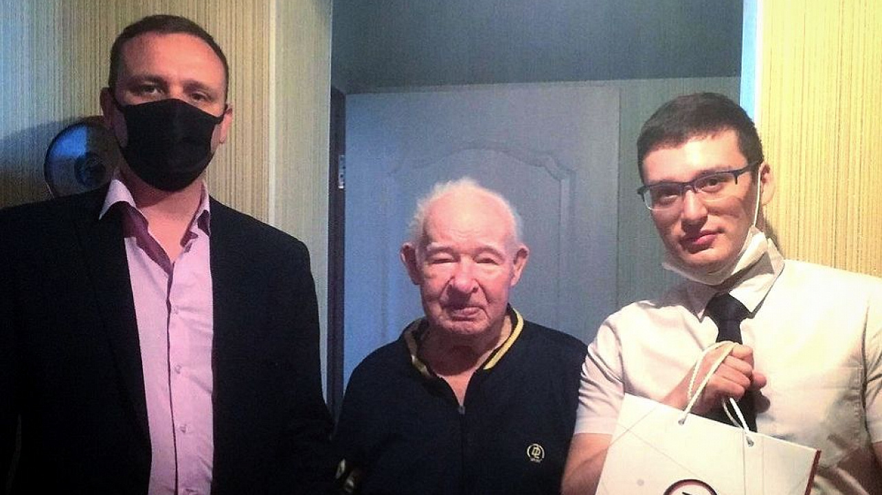 Поздравление ветеранов Каширин 5.jpg