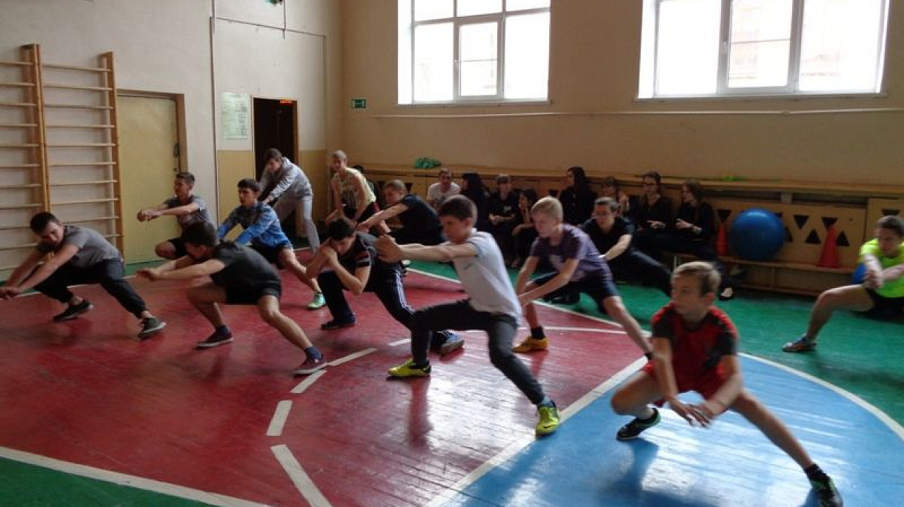 В Центральном округе прошла «Зарядка с чемпионом»