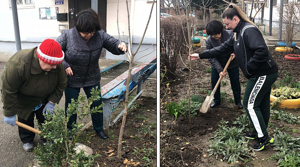 В Центральном округе проходят субботники по месту жительства
