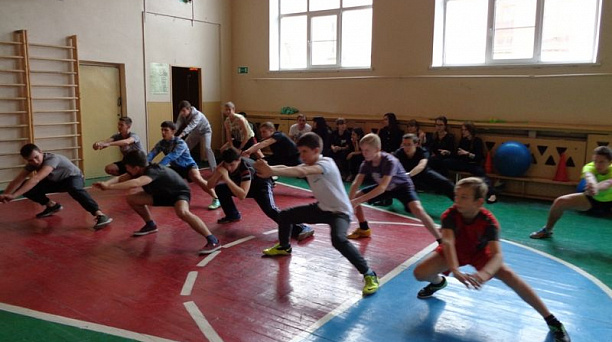 В Центральном округе прошла «Зарядка с чемпионом»