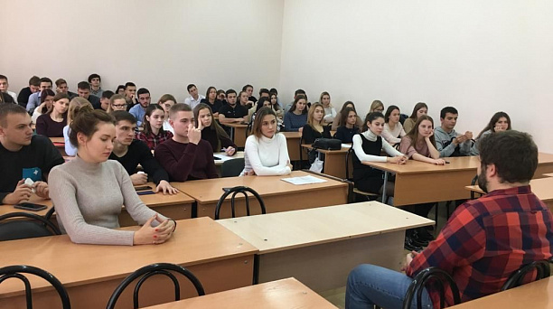 Молодежь Западного округа приняла участие в бизнес-тренингах