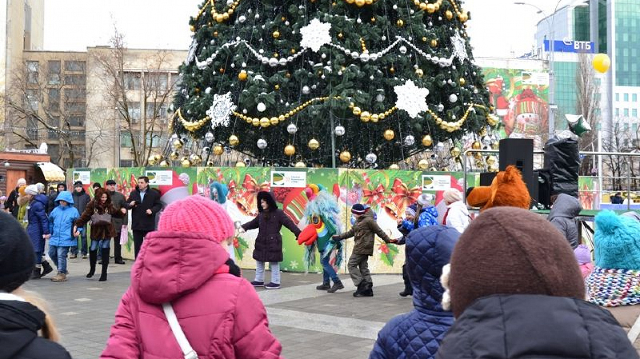Центральный округ завершил плеяду новогодних театрализованных представлений
