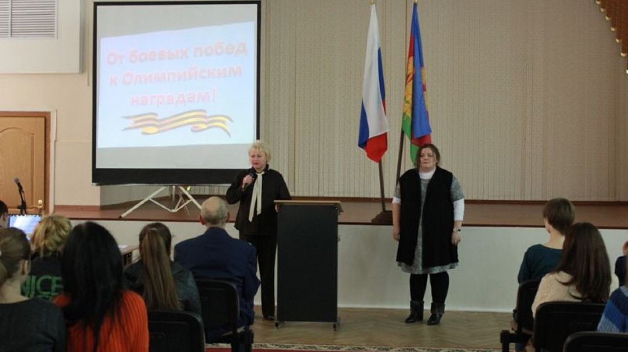 Студенты Западного округа вступили в патриотический месячник