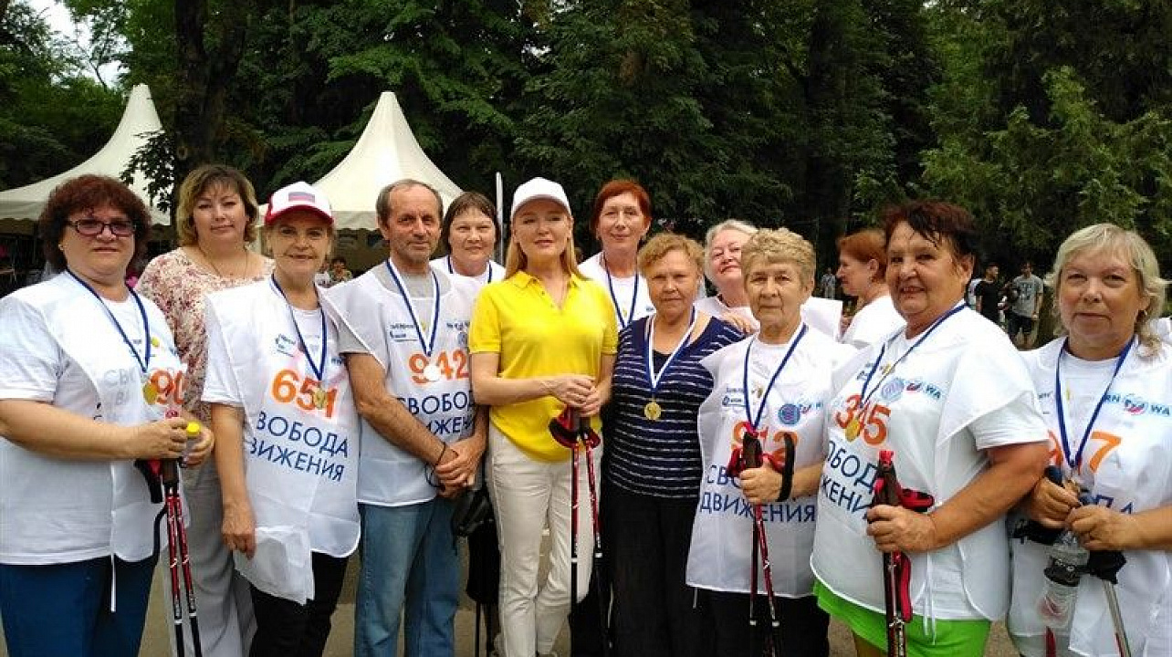 Фестиваль скандинавской ходьбы «Свобода движения» прошел в Краснодаре на минувших выходных.jpg