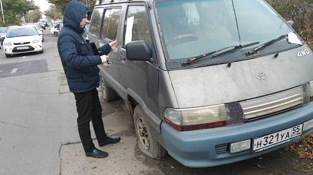 В Западном округе прошел рейд по выявлению брошенных машин