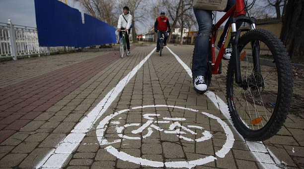 В Краснодаре открыта первая велосипедная дорожка