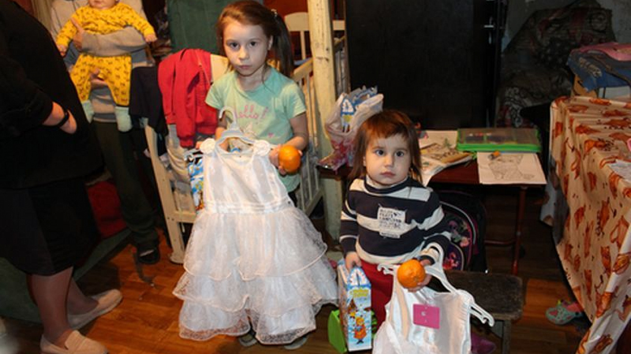 В Центральном округе с Новым годом поздравили детей, оказавшихся в трудной жизненной ситуации