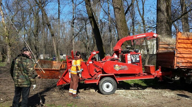 В Западном округе прошли массовые субботник по наведению санитарного порядка и благоустройству территорий