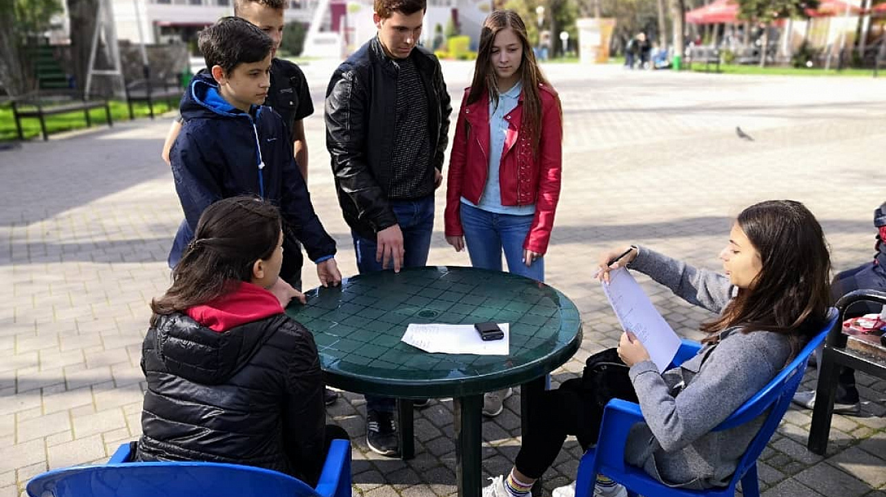 Молодёжный совет Западного округа провел квест, посвящённый Дню космонавтики