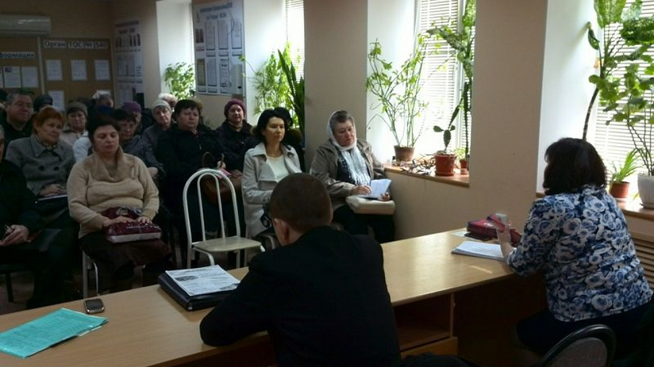 В Центральном округе обсудили вопросы капитального ремонта многоквартирных домов и реализацию программы «Жилье для российской семьи»