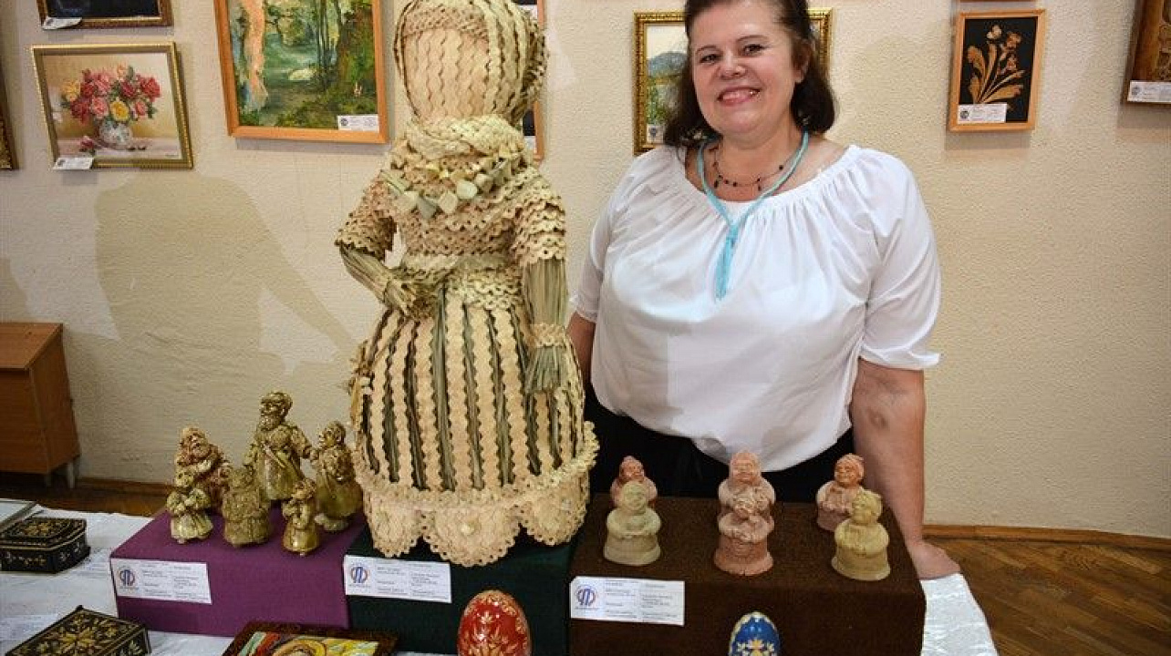 «Союз пенсионеров России представил выставку «Мир наших увлечений».jpg