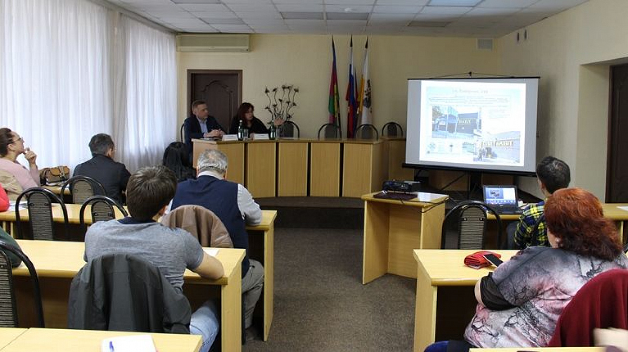 В администрации Центрального округа  состоялось совещание с руководителями потребительской сферы