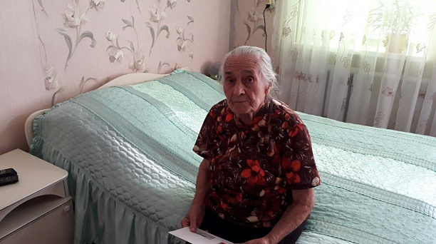 Жительница посёлка Индустриального Елизавета Лалиашвили отметила 90-летний юбилей