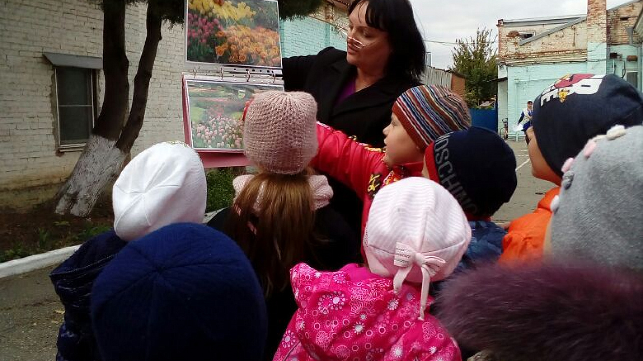 «Путешествие в мир цветов» совершили воспитанники детского сада Западного округа