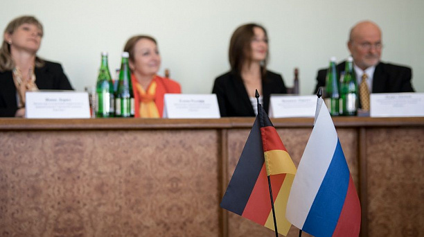 В Краснодаре впервые проходят стажировку медсестры из Городской клиники Карлсруэ