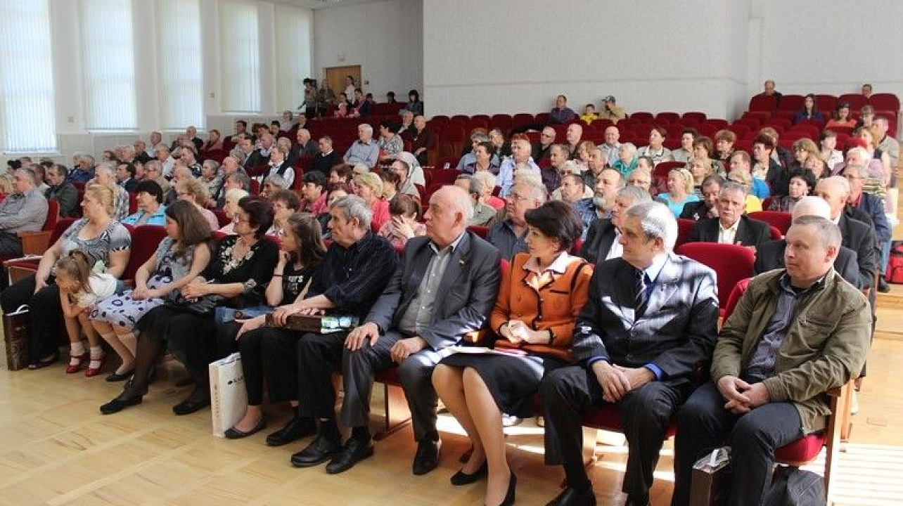 В администрации Центрального округа состоялось чествование ликвидаторов Чернобыльской АЭС (1).jpg