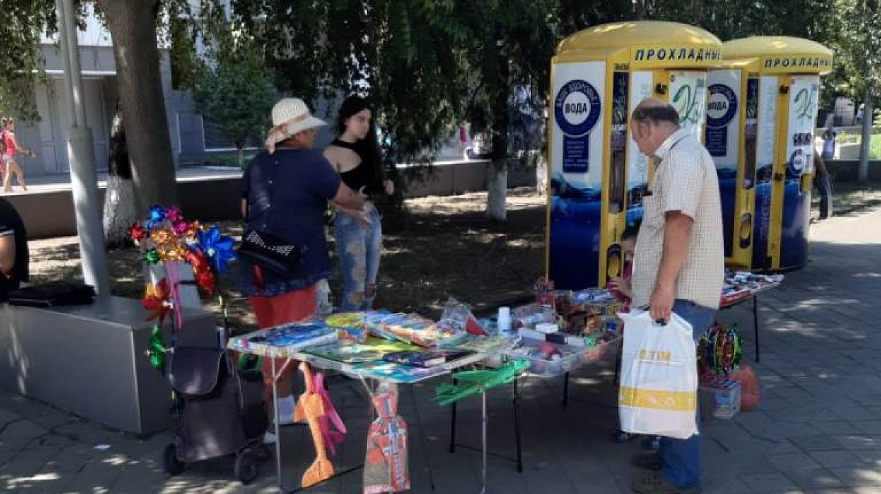 В Западном округе продолжается  работа по пресечению несанкционированной торговли