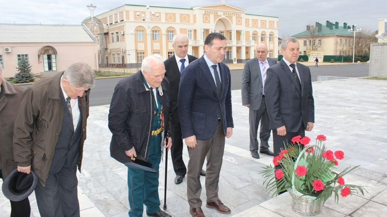 Центральный округ и Тахтамукайский район продлили договор о сотрудничестве