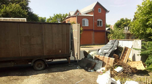 В Западном округе выявлена свалка строительного мусора