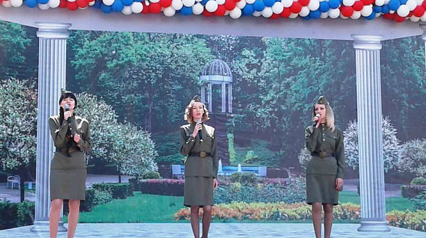 Артисты Дома культуры Западного округа провели концерты в парках