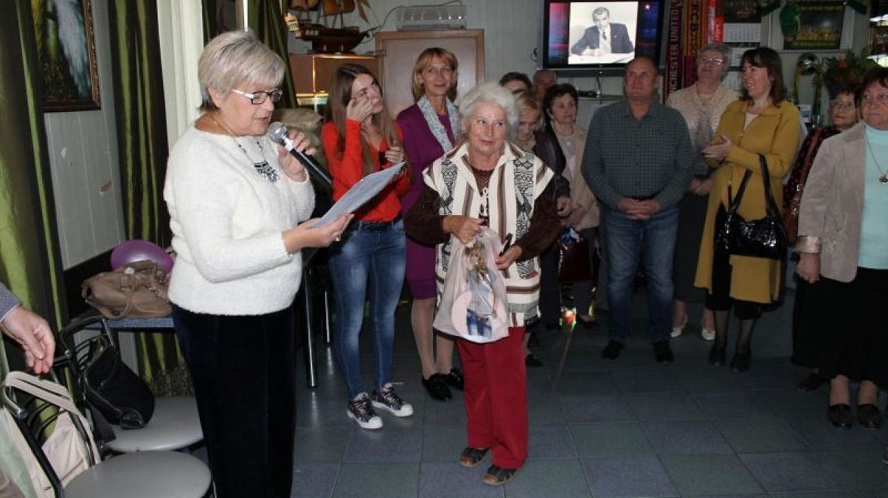 Ежегодный кулинарный конкурс, посвященный Дню пожилого человека, прошел в общественной организации пенсионеров, инвалидов Западного округа.jpg