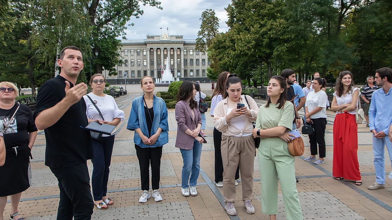 По приглашению Краснодарского центра национальных культур столицу Кубани посетили активисты общественных организаций столицы Абхазии (15).jpg