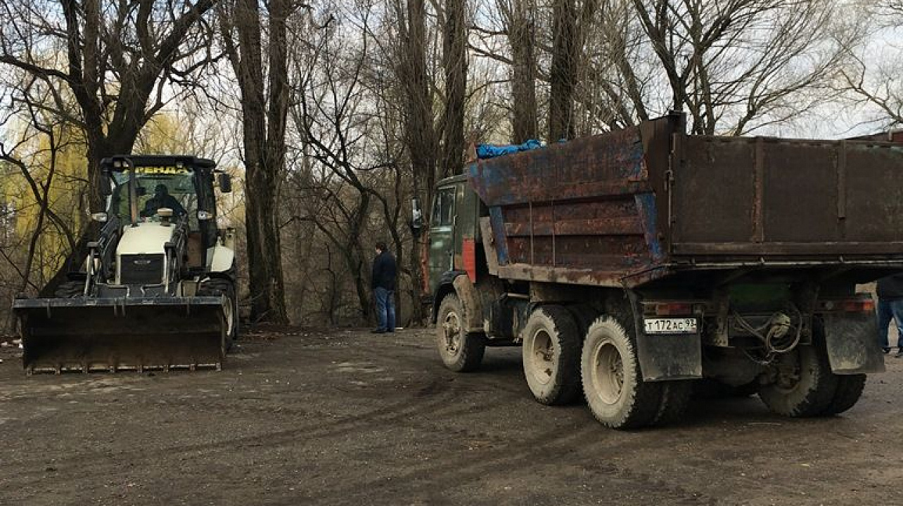 На побережье  Кубани продолжаются работы по ликвидации свалок