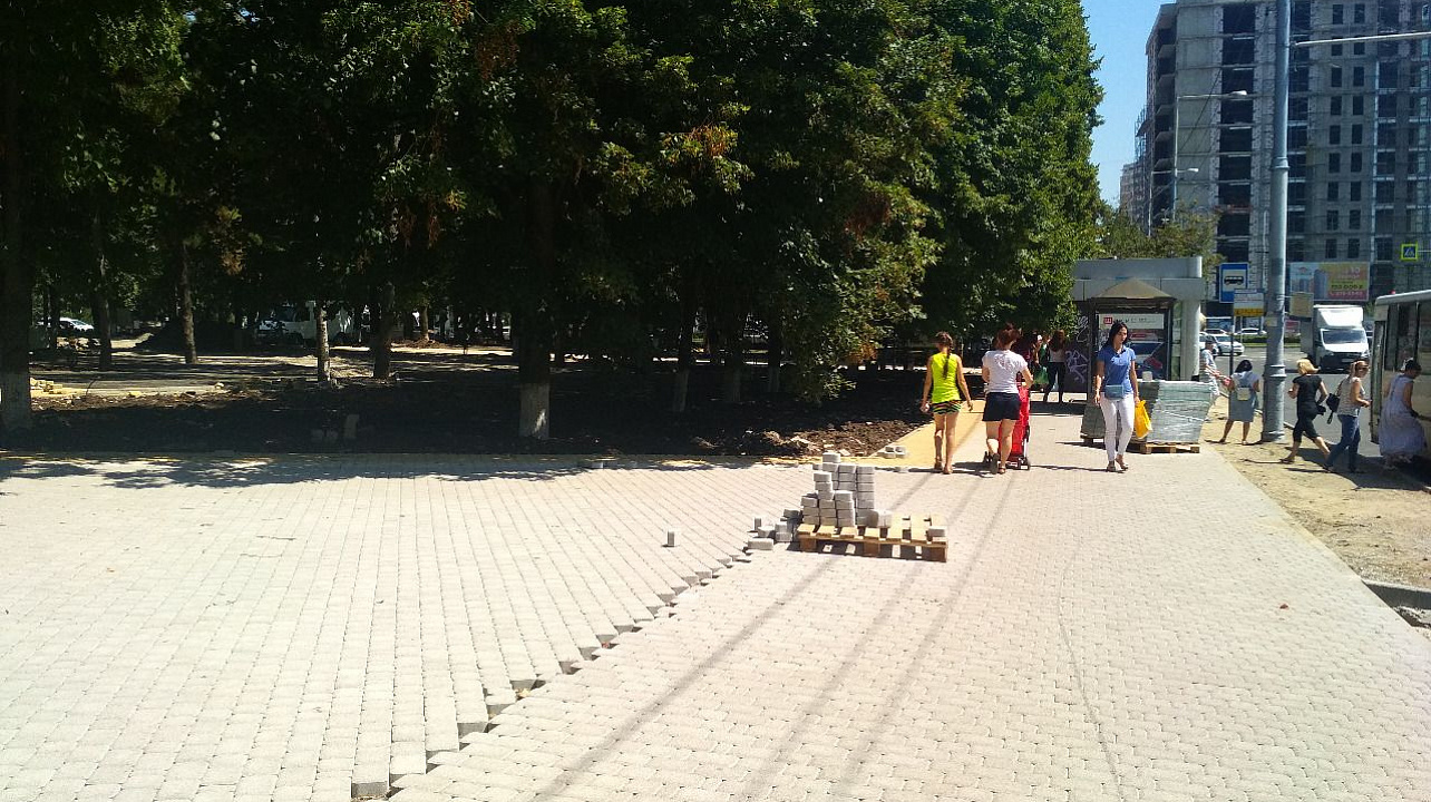 Реконструкцию сквера «Фестивального» завершат в 4 квартале