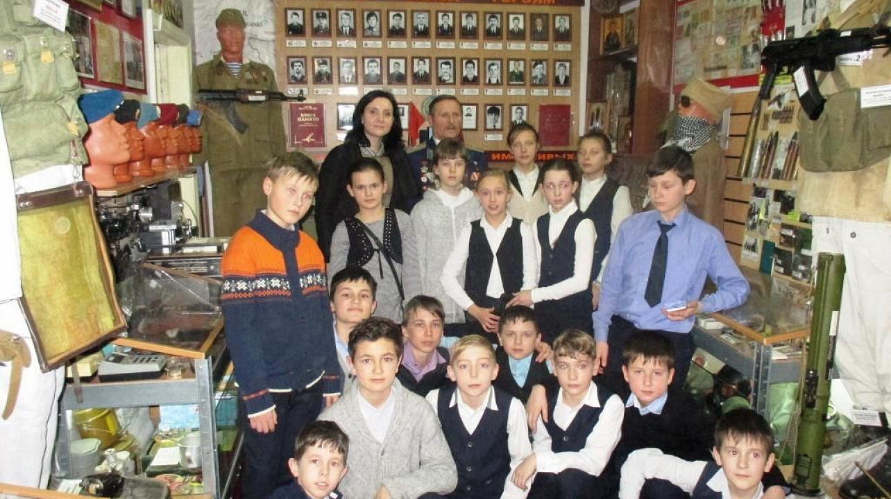 Учащиеся школы №16 стали участниками внеклассного урока истории в музее афганцев