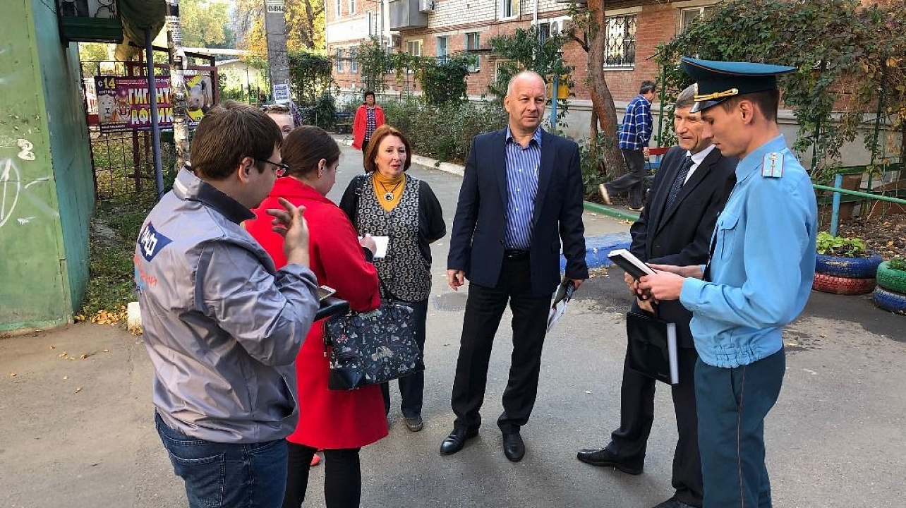 В Западном округе ликвидируют незаконные перекрытия улиц и проездов