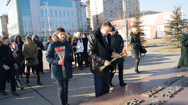 В Западном округе прошли торжественные возложения цветов в рамках 74-й годовщины освобождения Краснодара от немецко-фашистских захватчиков