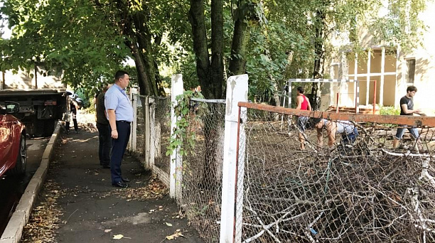 В Фестивальном микрорайоне проведён субботник