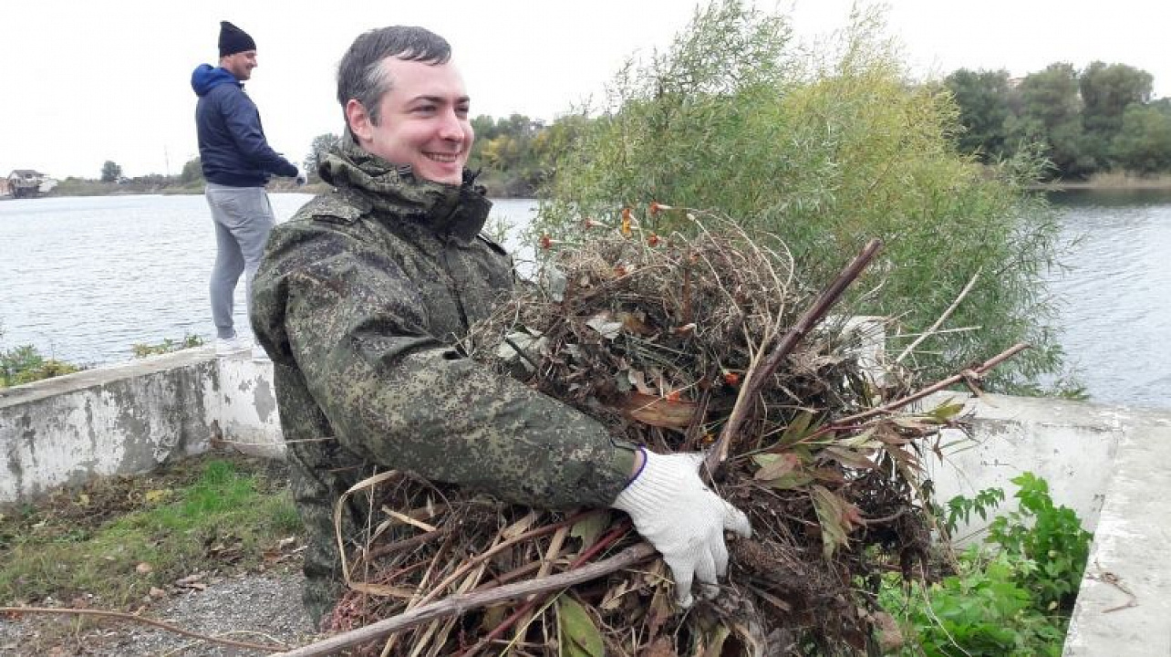 Краснодарцы провели субботник в Адыгее.jpg