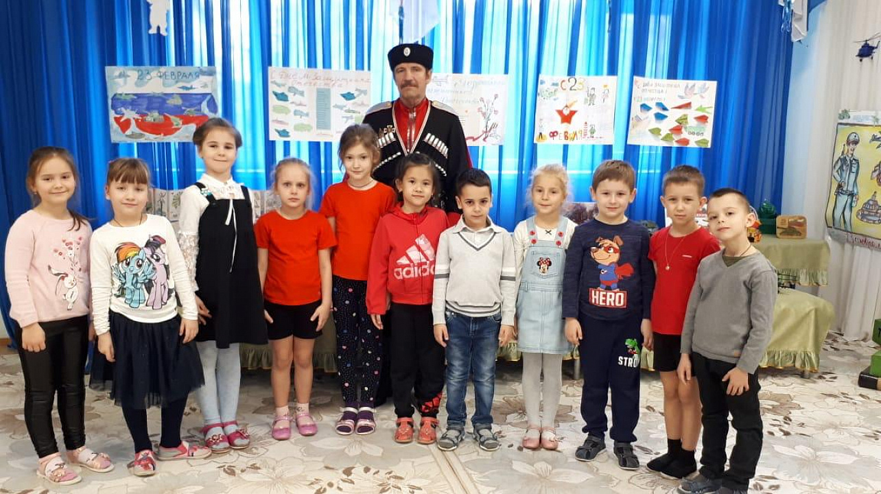 В детском саду № 201 состоялась встреча с казаками Пашковского станичного казачьего общества