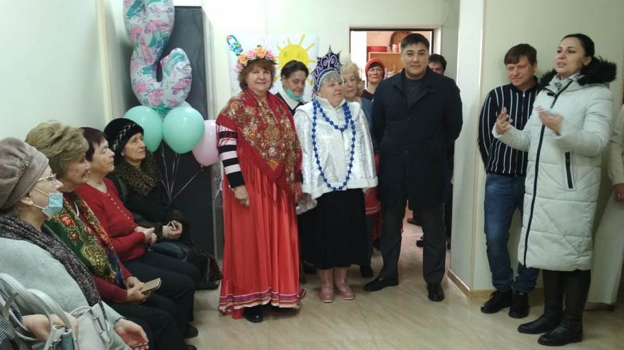 Жители микрорайона улицы Гагарина проводили Масленицу