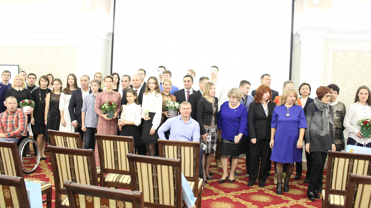 Спортивные итоги года подвели в Краснодаре. Атлетов и тренеров поблагодарил за достижения и поздравил с наступающим 2018 годом мэр Евгений Первышов. Часть 2.