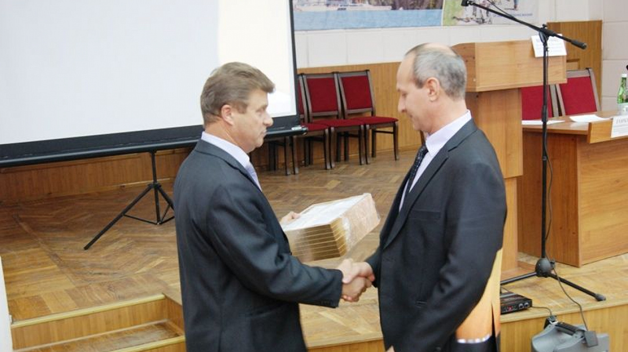 Предприятия и организации Западного округа наведут новогодний лоск до 1 декабря