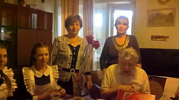 Школьники побывали в гостях у участника Сталинградской битвы