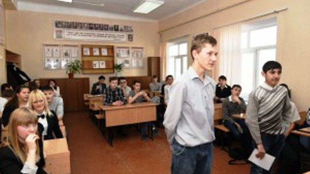 Военно-историческую викторину провели в Краснодарском монтажном техникуме