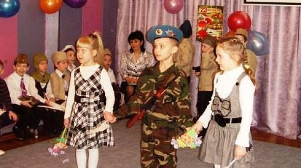 В детском саду № 221 состоялся спортивный праздник «Наша армия»